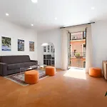 Deluxe Home in Sorrento Old Town